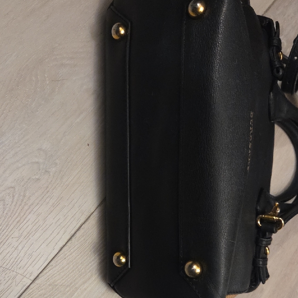 Burberry Banner Tote Handbag in Leather - Picture 11 of 16